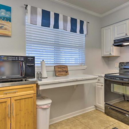 Downtown Gulf Shores Condo - 1 Block To Beach! Екстериор снимка