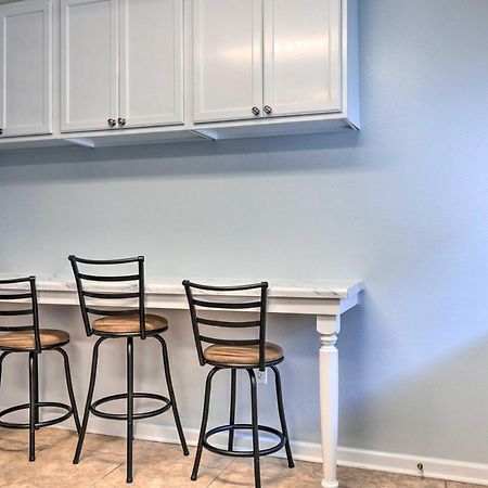 Downtown Gulf Shores Condo - 1 Block To Beach! Екстериор снимка