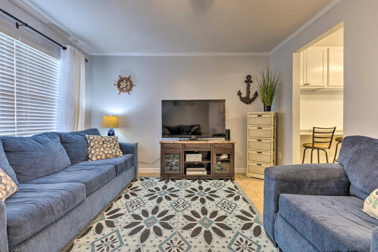 Downtown Gulf Shores Condo - 1 Block To Beach! Екстериор снимка