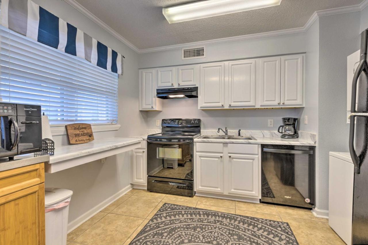 Downtown Gulf Shores Condo - 1 Block To Beach! Екстериор снимка