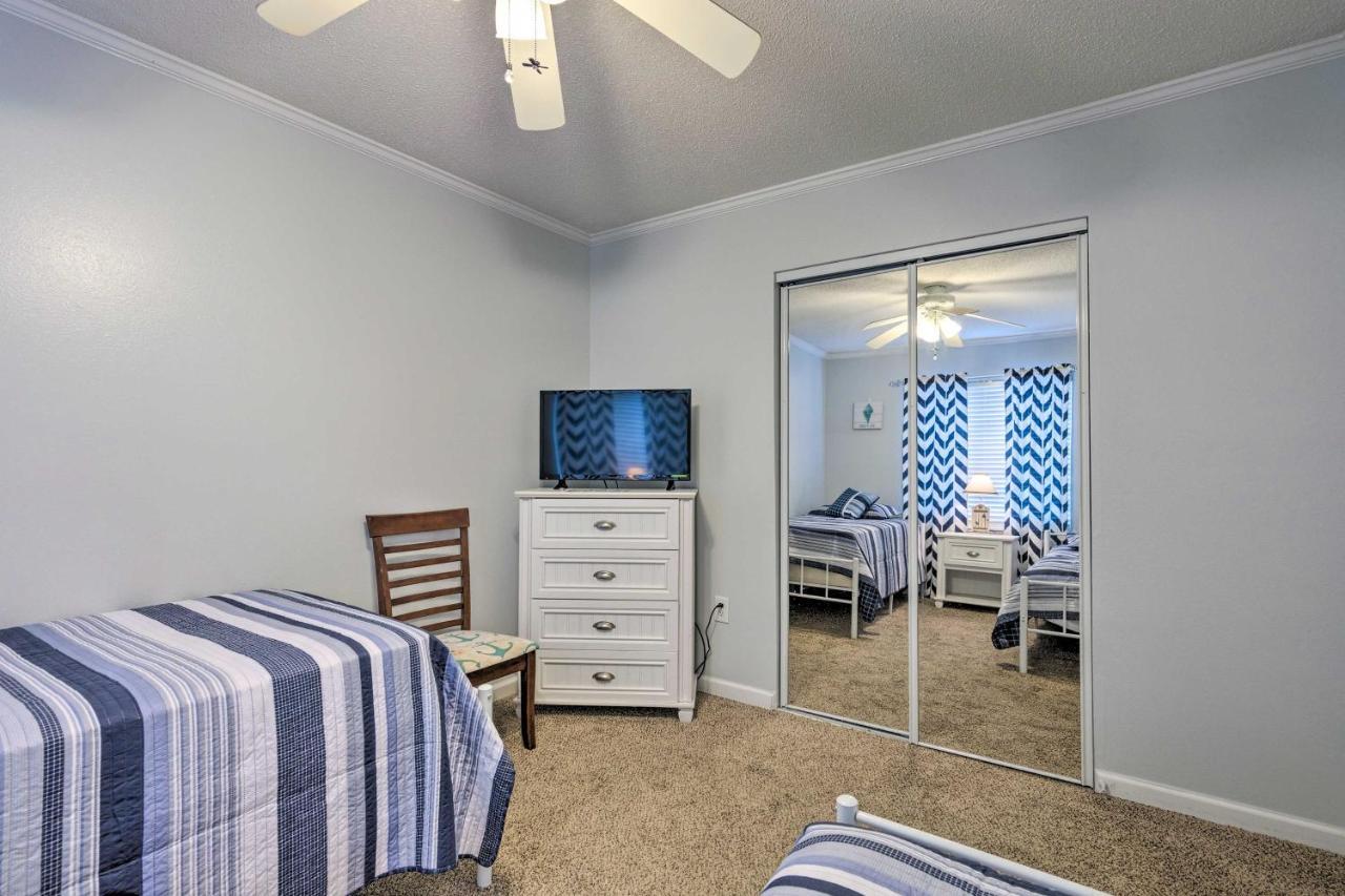 Downtown Gulf Shores Condo - 1 Block To Beach! Екстериор снимка
